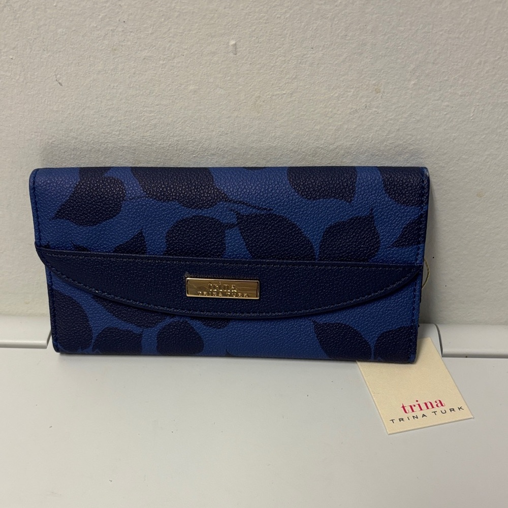 Trina Turk Navy and Black Patterned wallet